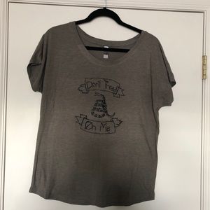 Women’s “Don’t tread on me” T-shirt size medium